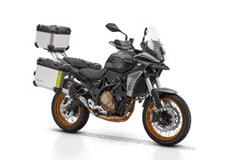 Neumotorrad QJ Motor SRT 900 SX