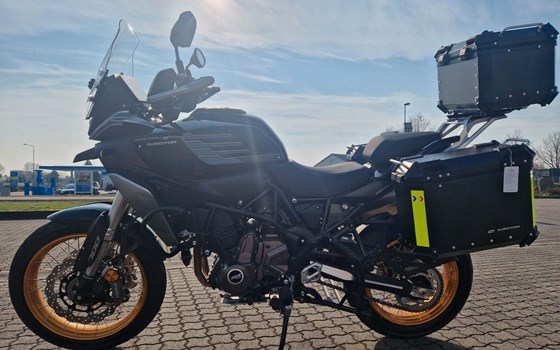 Neufahrzeug QJ Motor SRT 900 SX - Bild 6