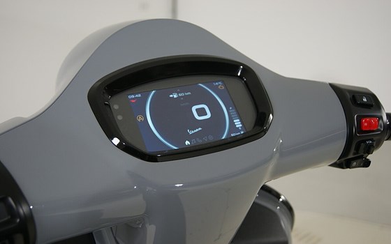 Neufahrzeug Vespa GTS 310 - Bild 15