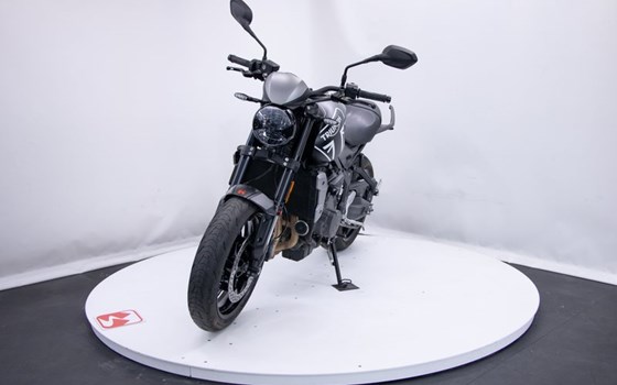 Gebrauchtmotorrad Triumph Trident 660 - Bild 3