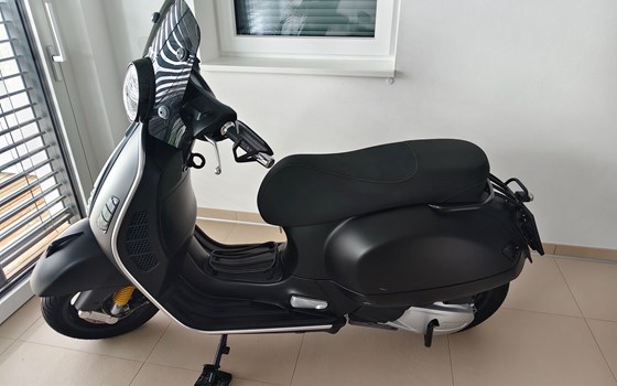 Gebrauchtmotorrad Vespa GTS 300 Super Tech - Bild 1