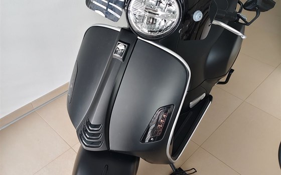 Gebrauchtmotorrad Vespa GTS 300 Super Tech - Bild 3