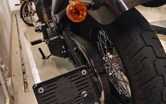 Gebrauchtmotorrad Harley-Davidson Softail Street Bob 114 FXBBS - Bild 5