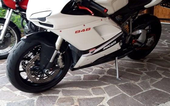 Gebrauchtmotorrad Ducati 848 - Bild 2