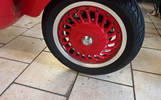 Gebrauchtmotorrad Vespa 946 125 i.e. 3V RED - Bild 2