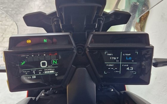 Gebrauchtmotorrad Yamaha Tracer 9 - Bild 3