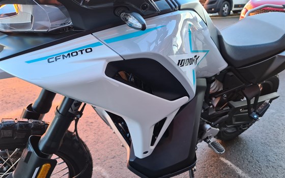 Neufahrzeug CFMOTO 1000MT-X - Bild 7