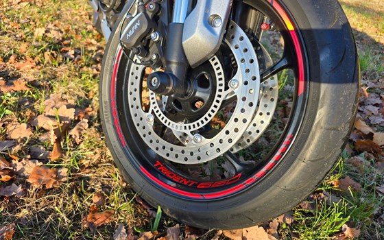 Gebrauchtmotorrad Triumph Trident 660 - Bild 7