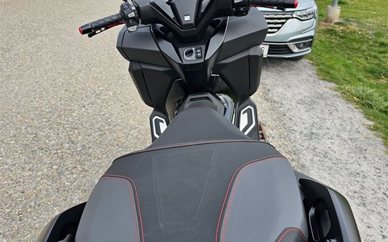 Gebrauchtmotorrad Honda Forza 125 - Bild 6