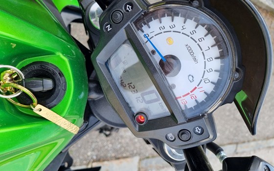 Gebrauchtmotorrad Kawasaki ER-6n - Bild 7