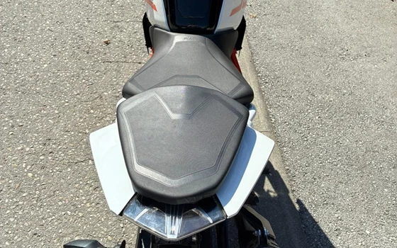 Gebrauchtmotorrad KTM 390 Duke - Bild 2