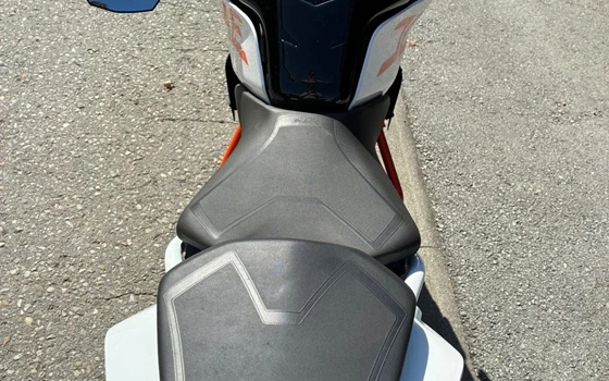 Gebrauchtmotorrad KTM 390 Duke - Bild 3