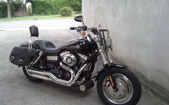 Gebrauchtmotorrad Harley-Davidson Dyna Fat Bob FXDF - Bild 2