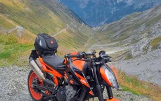 Gebrauchtmotorrad KTM 890 Duke GP - Bild 3