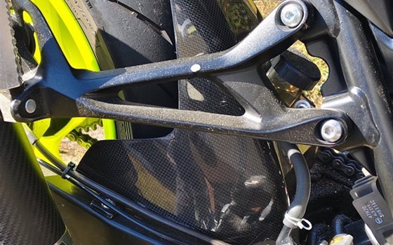 Gebrauchtmotorrad Suzuki GSR 750 - Bild 6