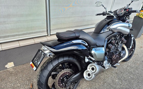 Gebrauchtmotorrad Yamaha V-MAX - Bild 3
