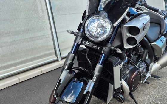 Gebrauchtmotorrad Yamaha V-MAX - Bild 9
