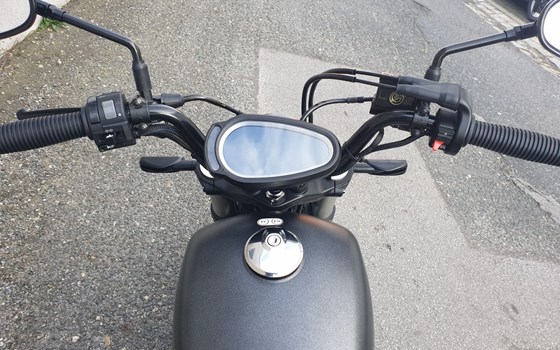 Neufahrzeug Hyosung GV 125 S Aquila - Bild 3