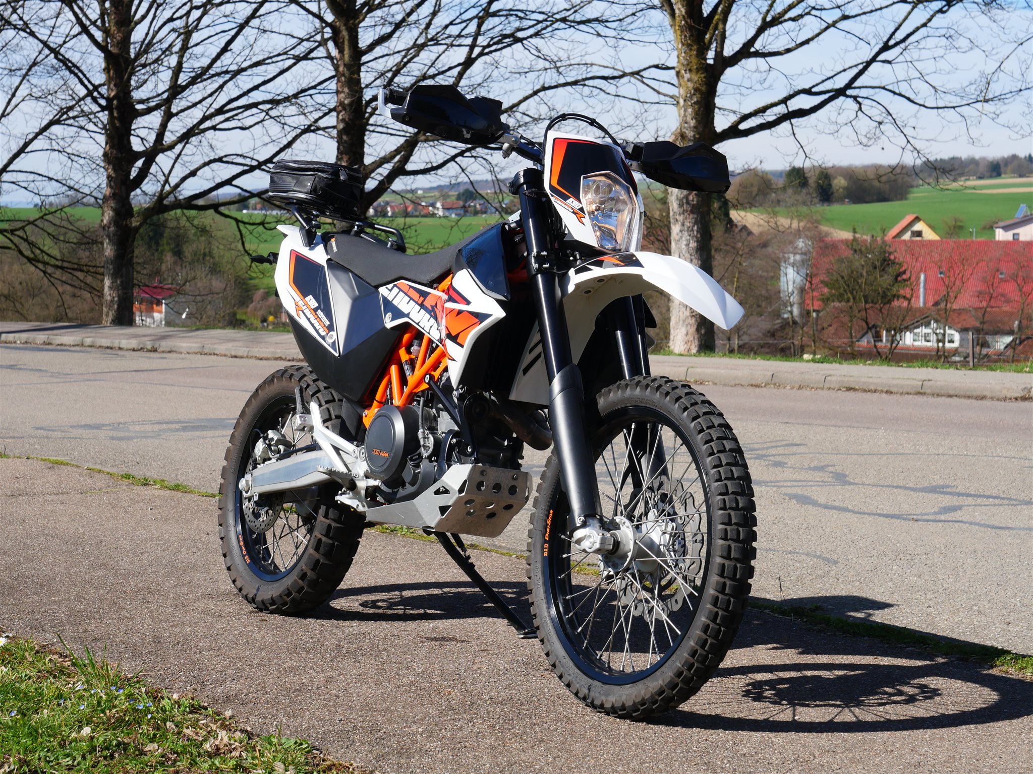 KTM 690 Enduro R Unterbodenschutz, Gepäckträger