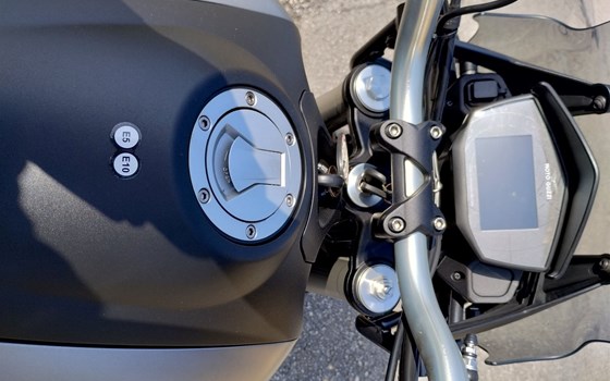 Gebrauchtmotorrad Moto Guzzi V85 TT - Bild 24