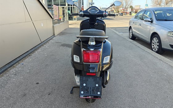 Gebrauchtmotorrad Vespa GTS 300 - Bild 5