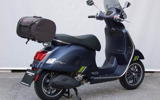 Gebrauchtmotorrad Vespa GTS 300 - Bild 12