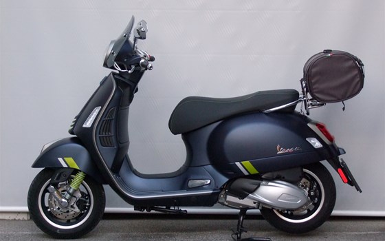 Gebrauchtmotorrad Vespa GTS 300 - Bild 6