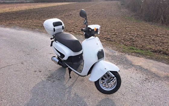Gebrauchtmotorrad Daelim Besbi 125 - Bild 1