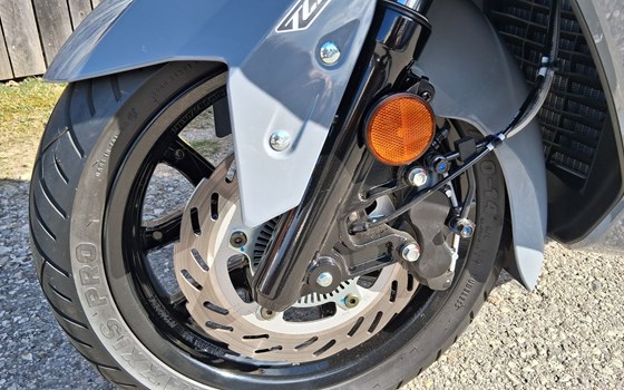 Gebrauchtmotorrad Sym ADX 300 - Bild 4