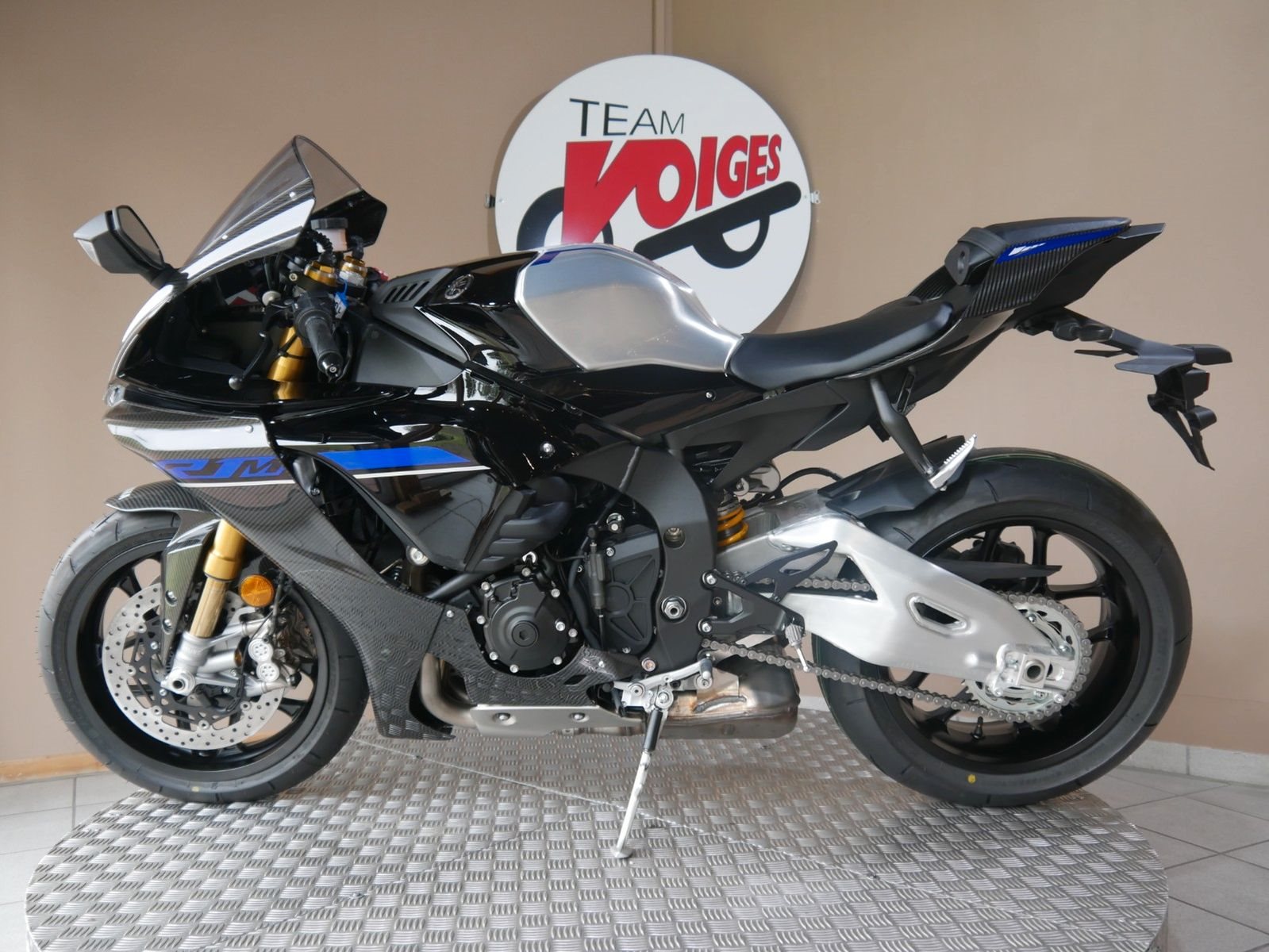 Yamaha R1M 
