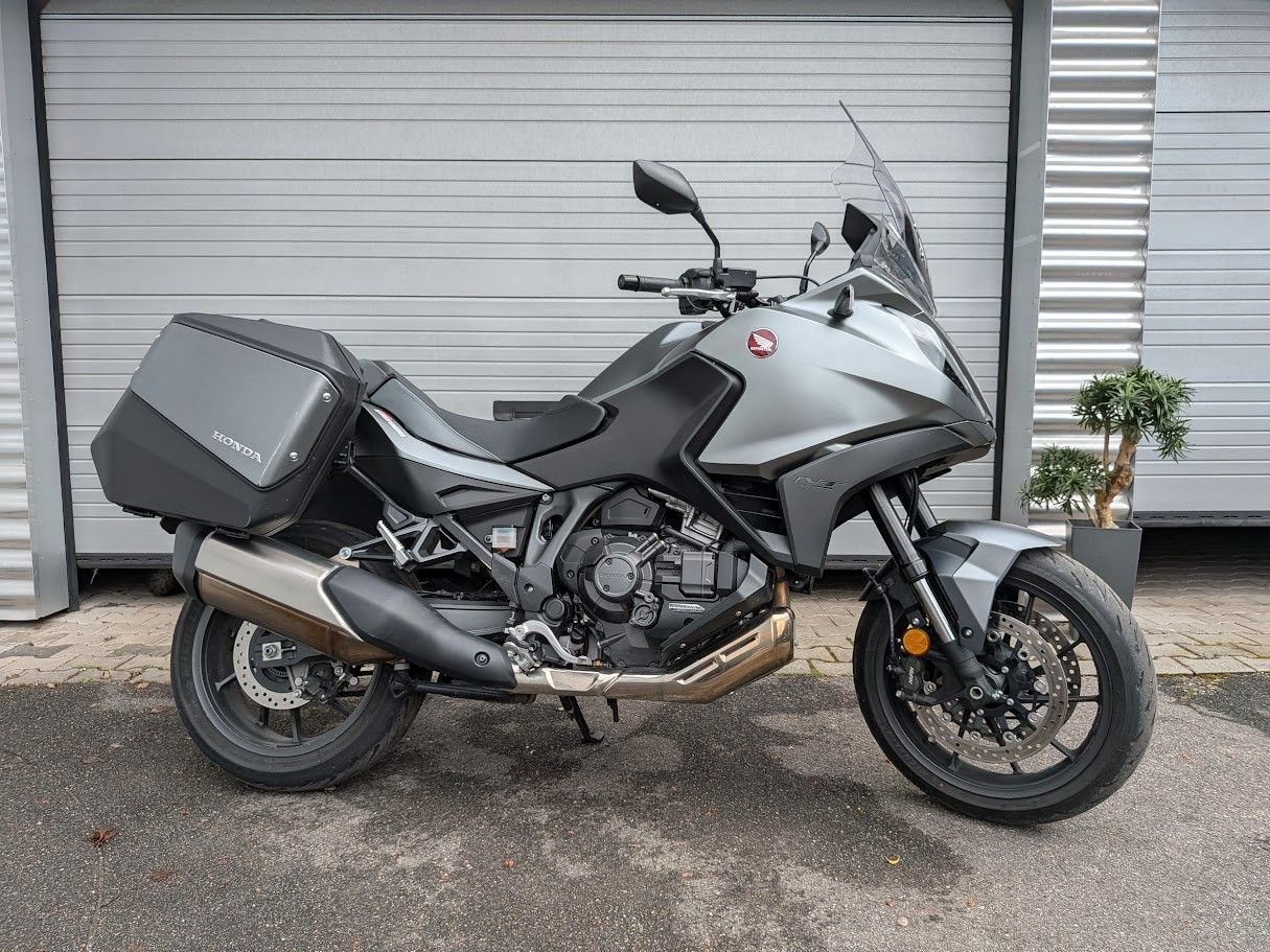 Honda NT1100 DCT