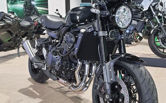 Neufahrzeug Kawasaki Z900 RS Black Ball Edition - Bild 2