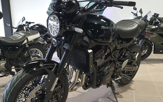 Neufahrzeug Kawasaki Z900 RS Black Ball Edition - Bild 3