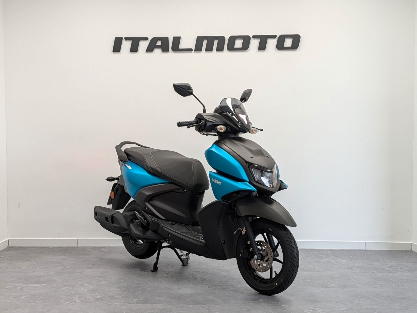 Yamaha RayZR