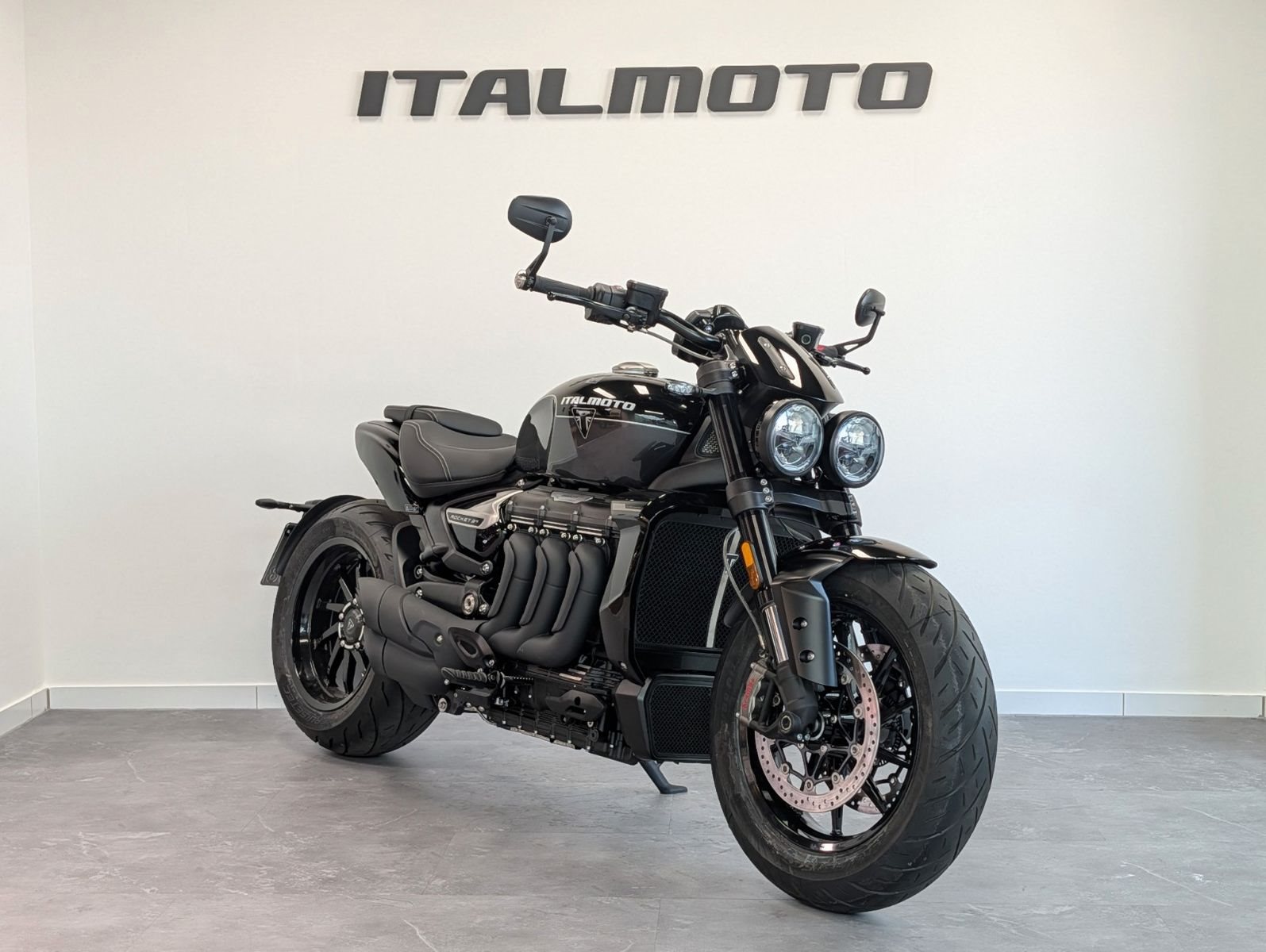 Triumph Rocket 3 Storm R