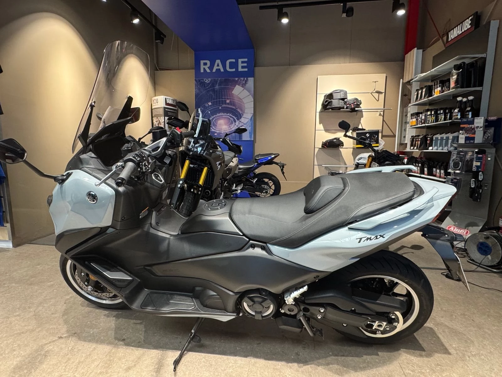 Yamaha TMAX 560 Tech Max