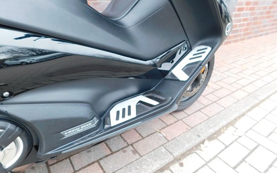 Gebrauchtmotorrad Yamaha TMAX Tech MAX - Bild 18