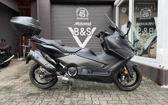 Gebrauchtmotorrad Yamaha TMAX 560 - Bild 1