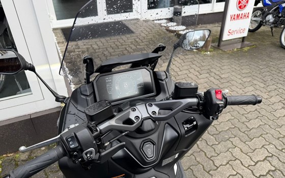 Gebrauchtmotorrad Yamaha TMAX 560 - Bild 9