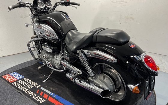 Gebrauchtmotorrad Triumph Rocket III - Bild 5