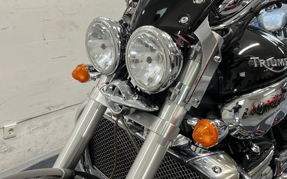 Gebrauchtmotorrad Triumph Rocket III - Bild 9