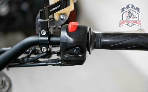 Gebrauchtmotorrad Yamaha MT-01 - Bild 9