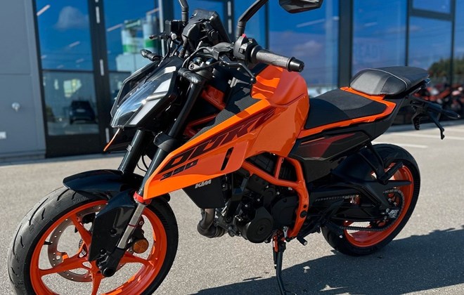 KTM 390 Duke