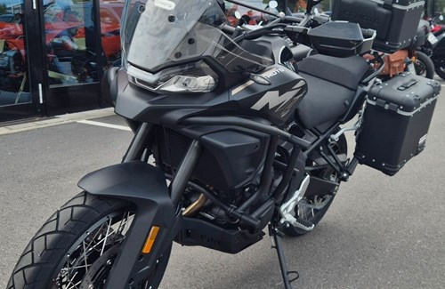 Neumotorrad CFMOTO 700MT