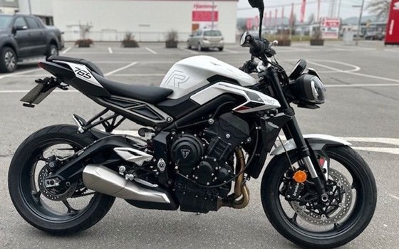 Gebrauchtmotorrad Triumph Street Triple 765 R - Bild 3