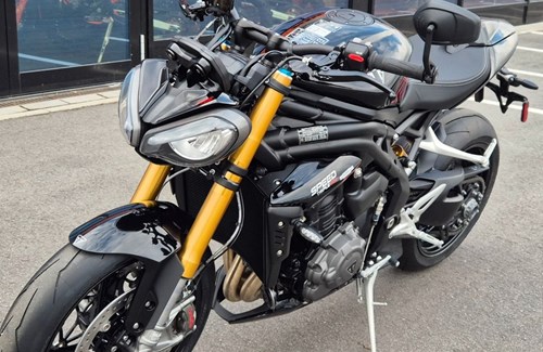 Neumotorrad Triumph Speed Triple 1200 RS