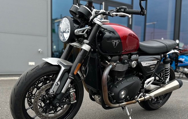 Triumph Speed Twin 1200