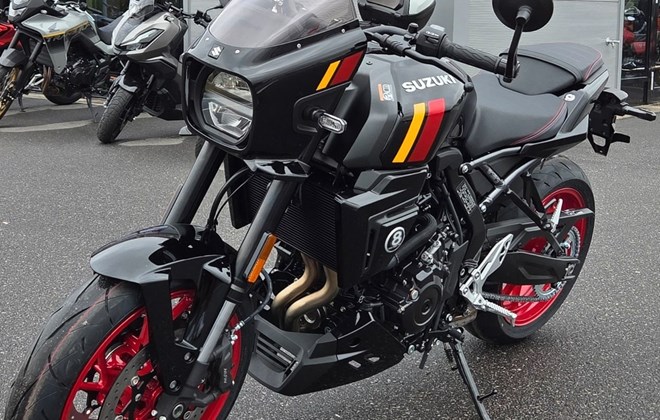 Suzuki GSX-8TT