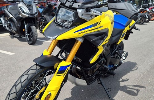 Neumotorrad Suzuki V-Strom 1050DE