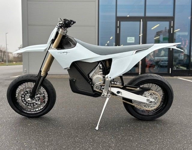 Angebot Stark Future Varg SM